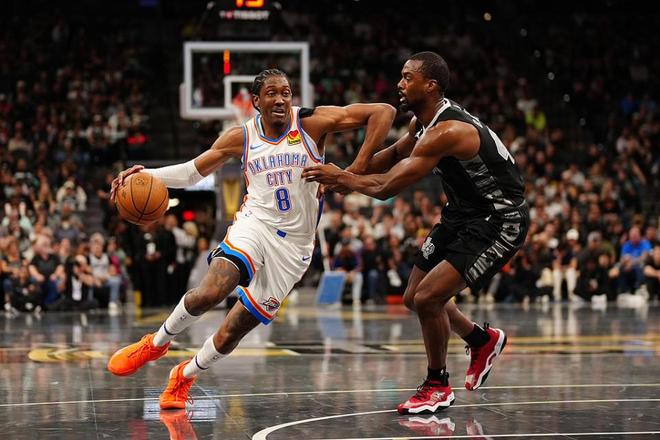 猛龙爆冷雷霆，保罗送出助攻