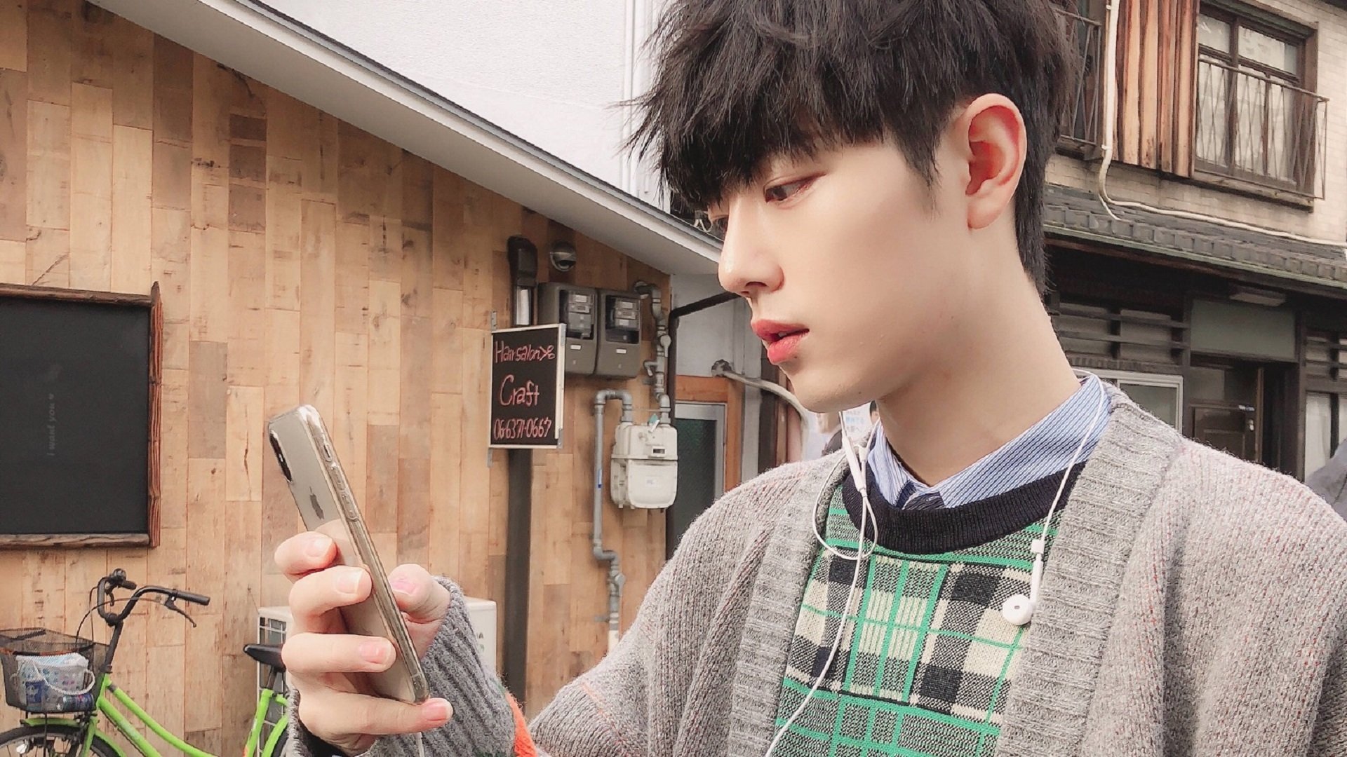 爱游戏体育-东方的灼热与隐痛，当团队铁流撞上不熄的火焰