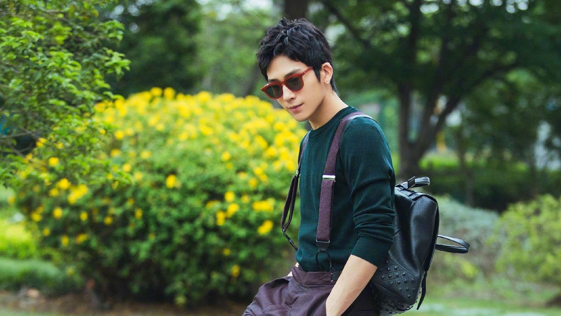 爱游戏APP-惊天逆袭！红牛隐忍四十圈绝地反杀，佩雷兹神之一停碾碎雷诺美梦