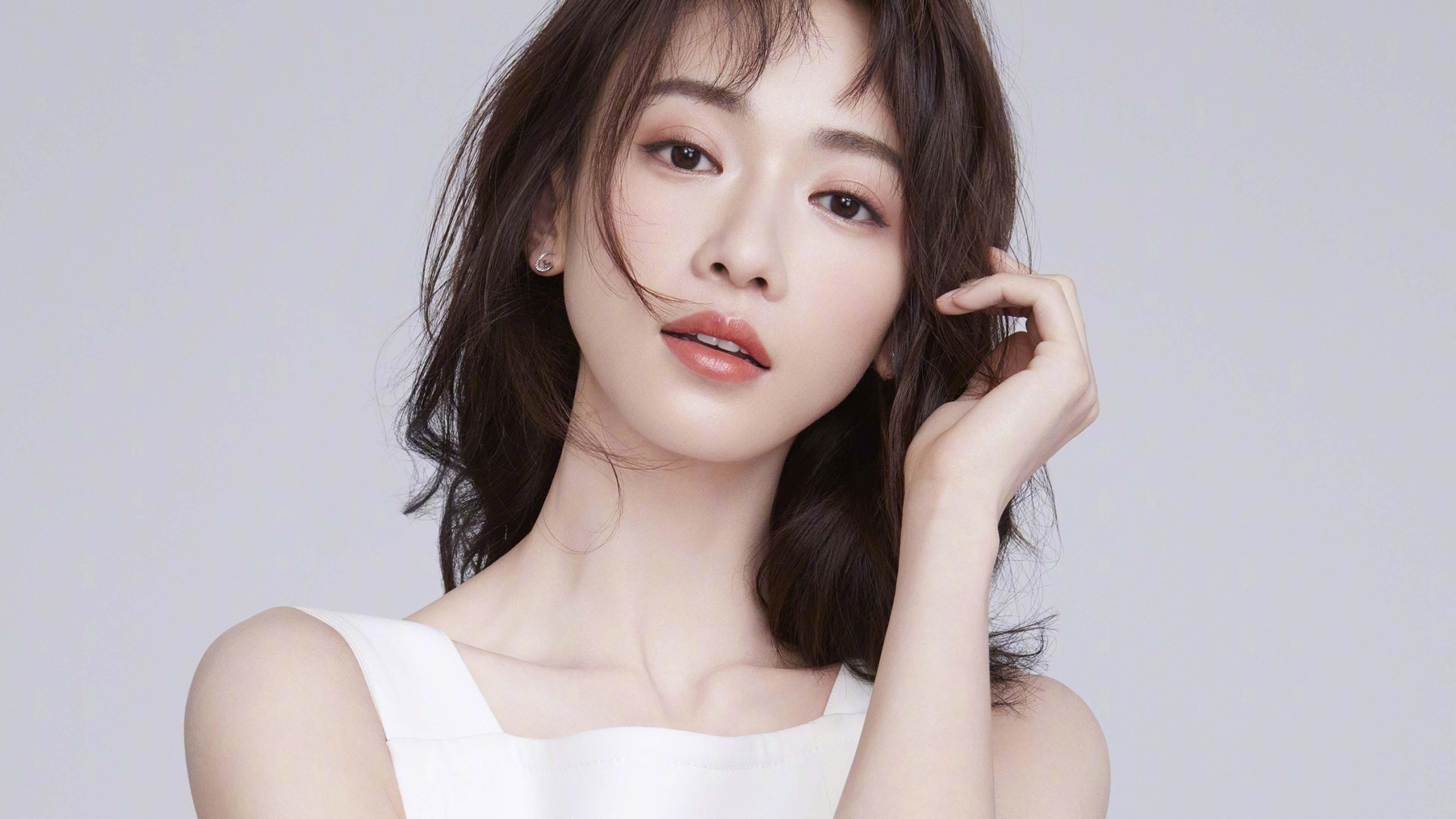 萨拉赫持续制造杀伤，马赛力克日本劲旅，展现欧冠级统治力