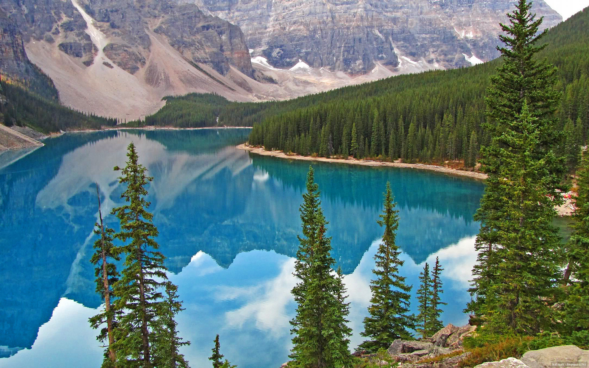 爱游戏-隐形斗篷与冰封时刻，布伦森的窒息缠绕与骑士的死亡循环如何封印篮网