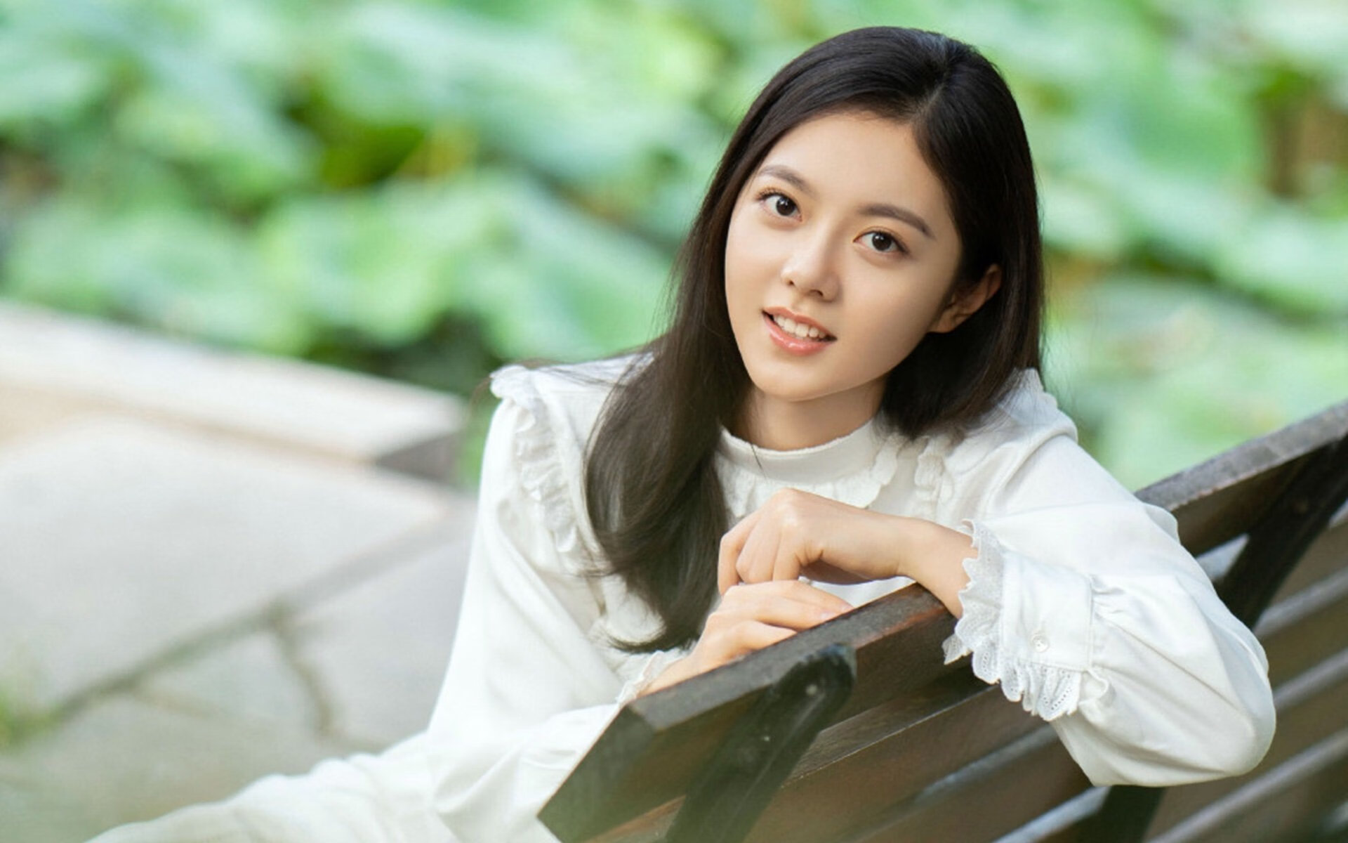 爱游戏入口-新王加冕！皮克窒息式防守锁死新西兰，卡塔尔完美战术棋局制胜