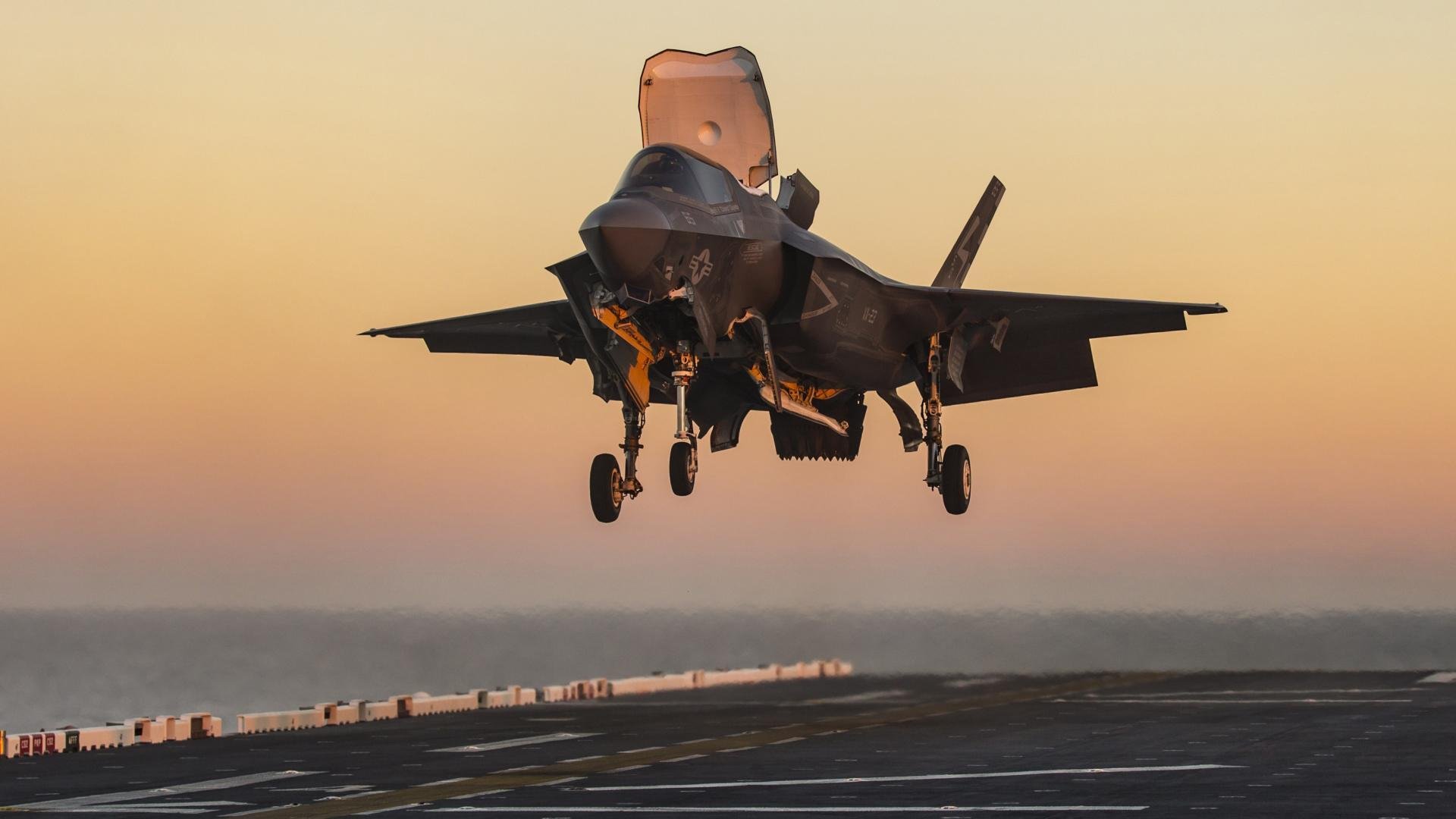 爱游戏入口-数据交错时，当塔图姆的记忆闯入了一场不属于他的胜利