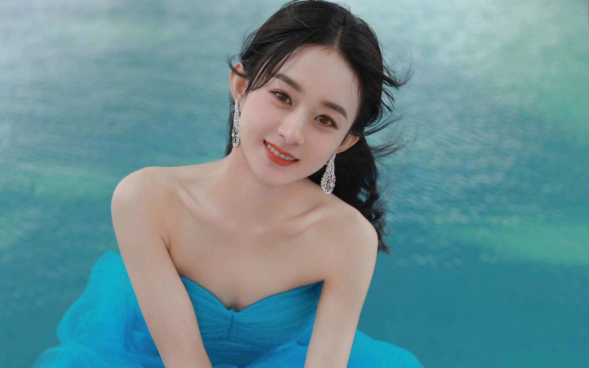 全球舞台焦点，贝蒂斯绿茵破局对阵那不勒斯的排名争夺战