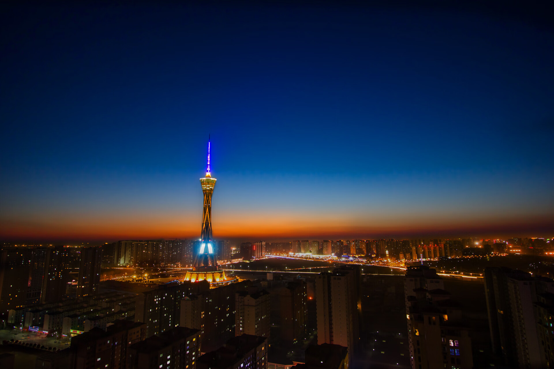 爱游戏下载-意甲焦点战中的战术浪潮，卡塔尔踏平西班牙的足球新纪元